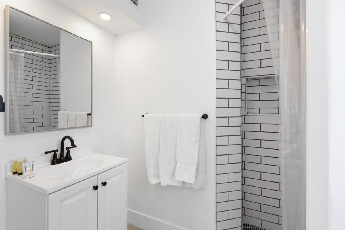 Charming 2 Bedroom Apartment In Victoria Park Fort Lauderdale Luaran gambar